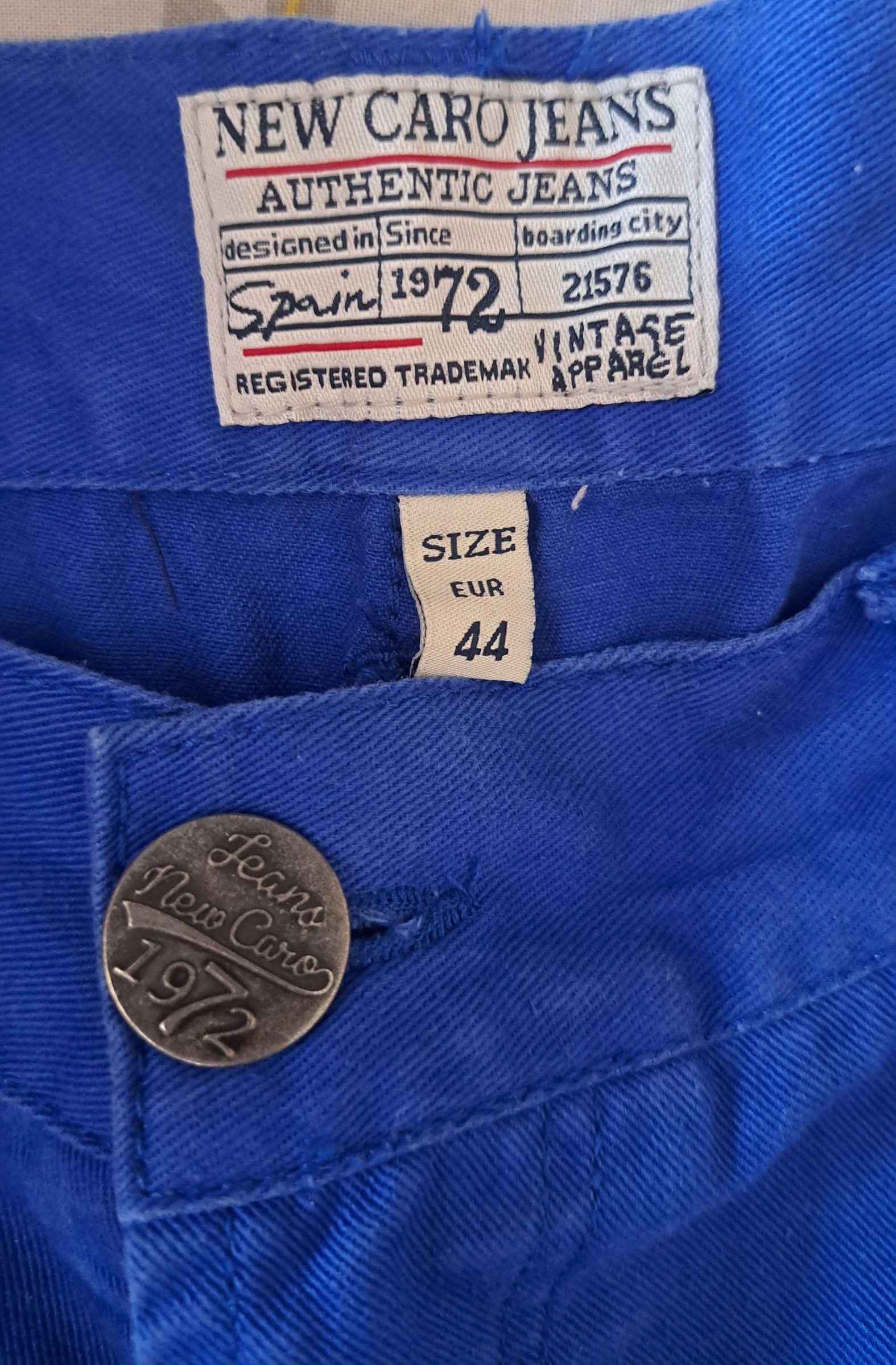 Bermudas vaqueras New Caro Jeans Azul Eléctrico-Talla 44 – photo 4